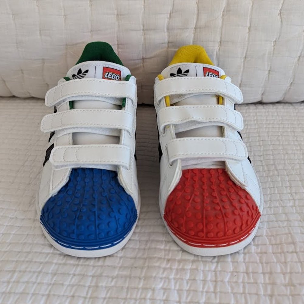Adidas x LEGO Superstar Kids Sz 2 BNWOB